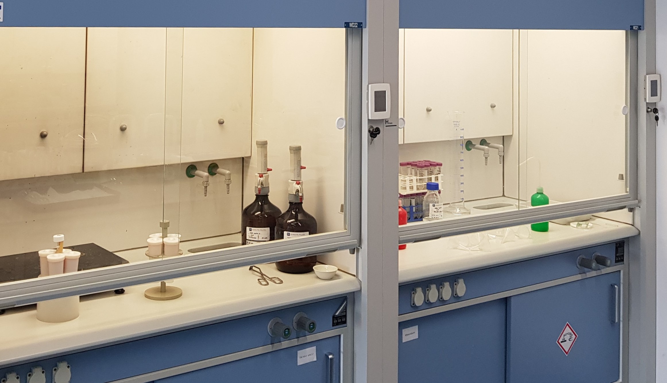 Halton Vita Lab Room solution, JS Hamilton Poland