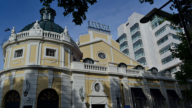 JNcQUOI Lisbon