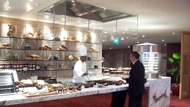 Mandarin Oriental Singapore has chosen Halton Solutions for the ventilation of their kitchen