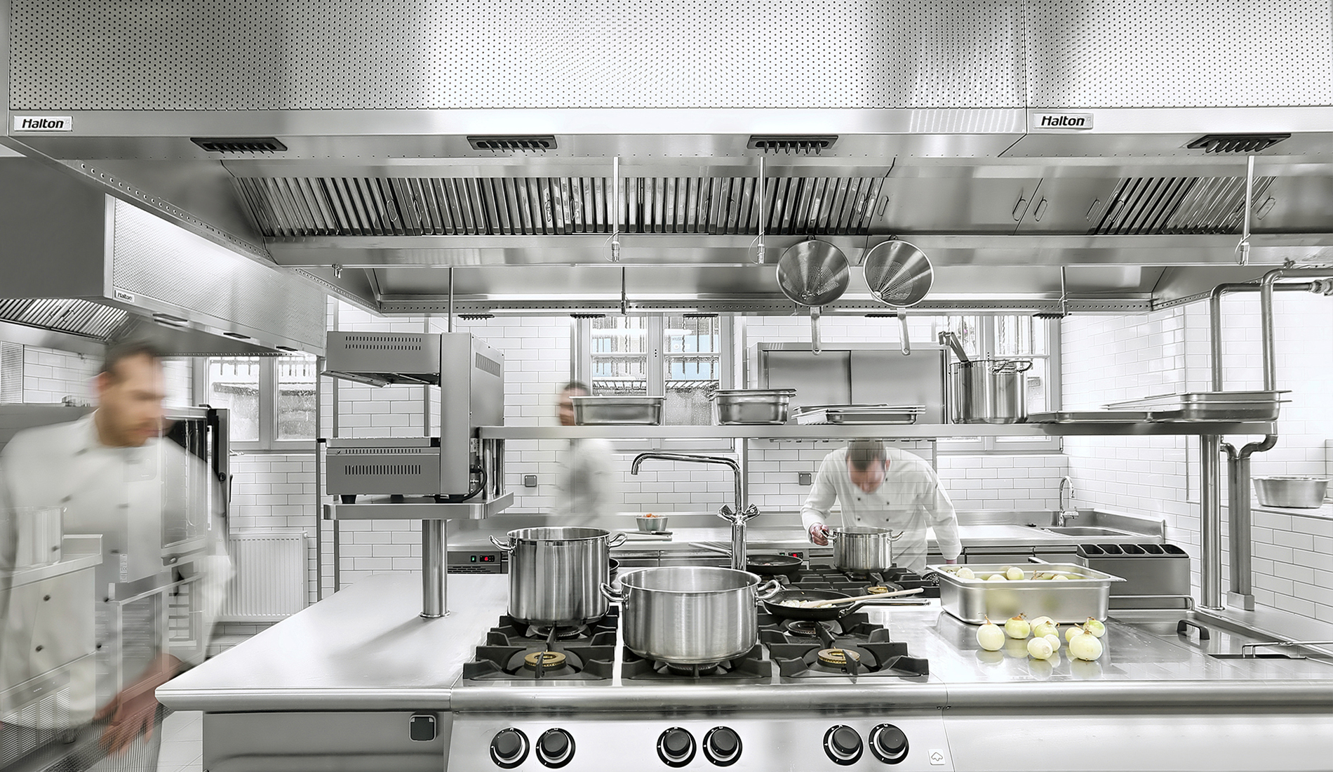 Production kitchen ventilation for Hotels and Resorts Halton Solutions