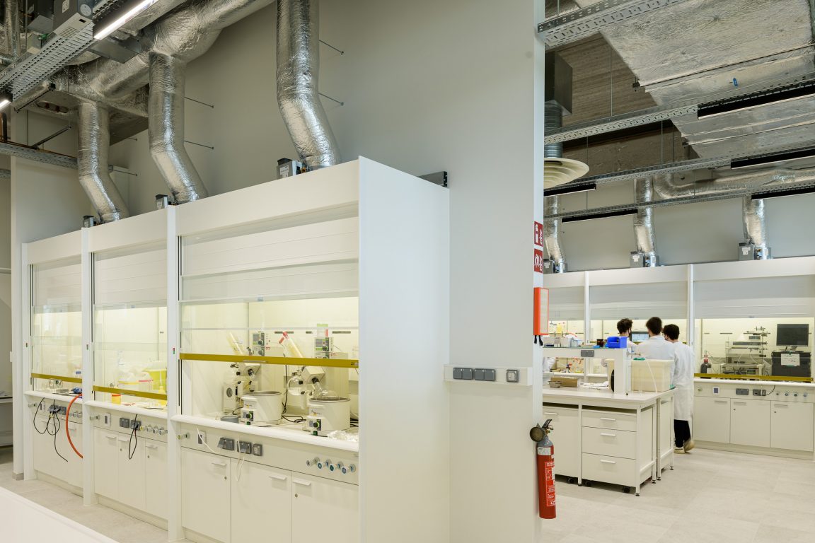 Halton, UZ Hasselt, Science tower Diepenbeek, Jürgen Doom